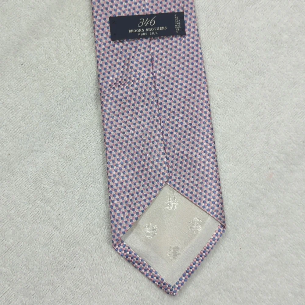 Brooks Brothers 346 Neck Tie Mens Pink Blue Geometric Pattern 100% Silk 58